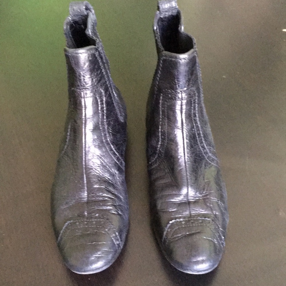 BALENCIAGA booties 38